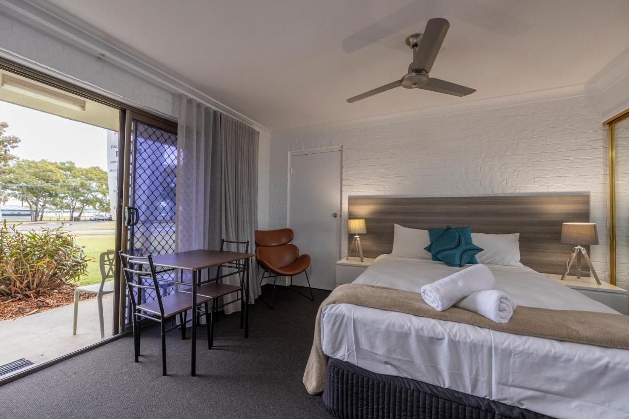 Bribie Waterways Motel Bongaree Eksteriør bilde
