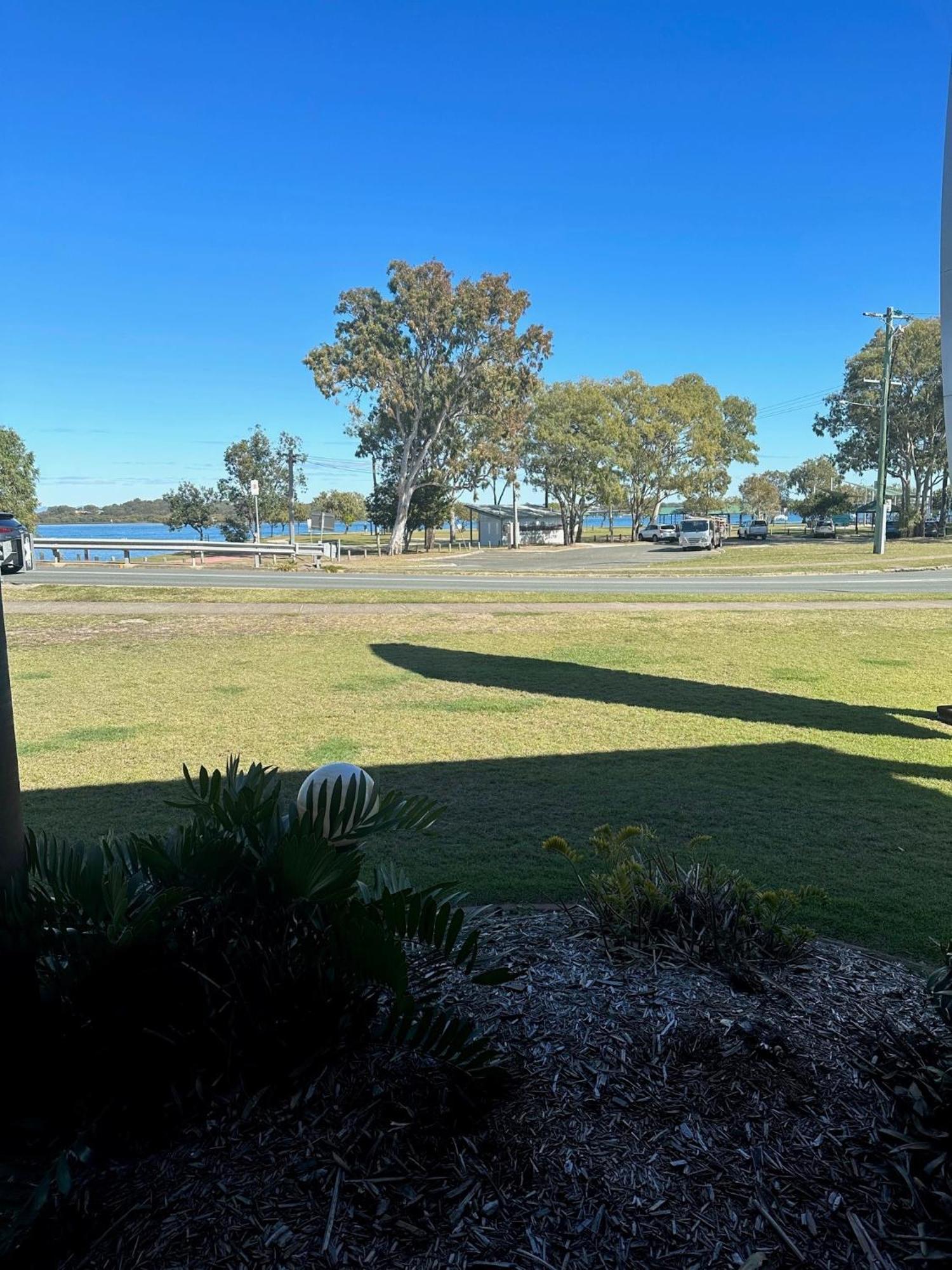 Bribie Waterways Motel Bongaree Eksteriør bilde