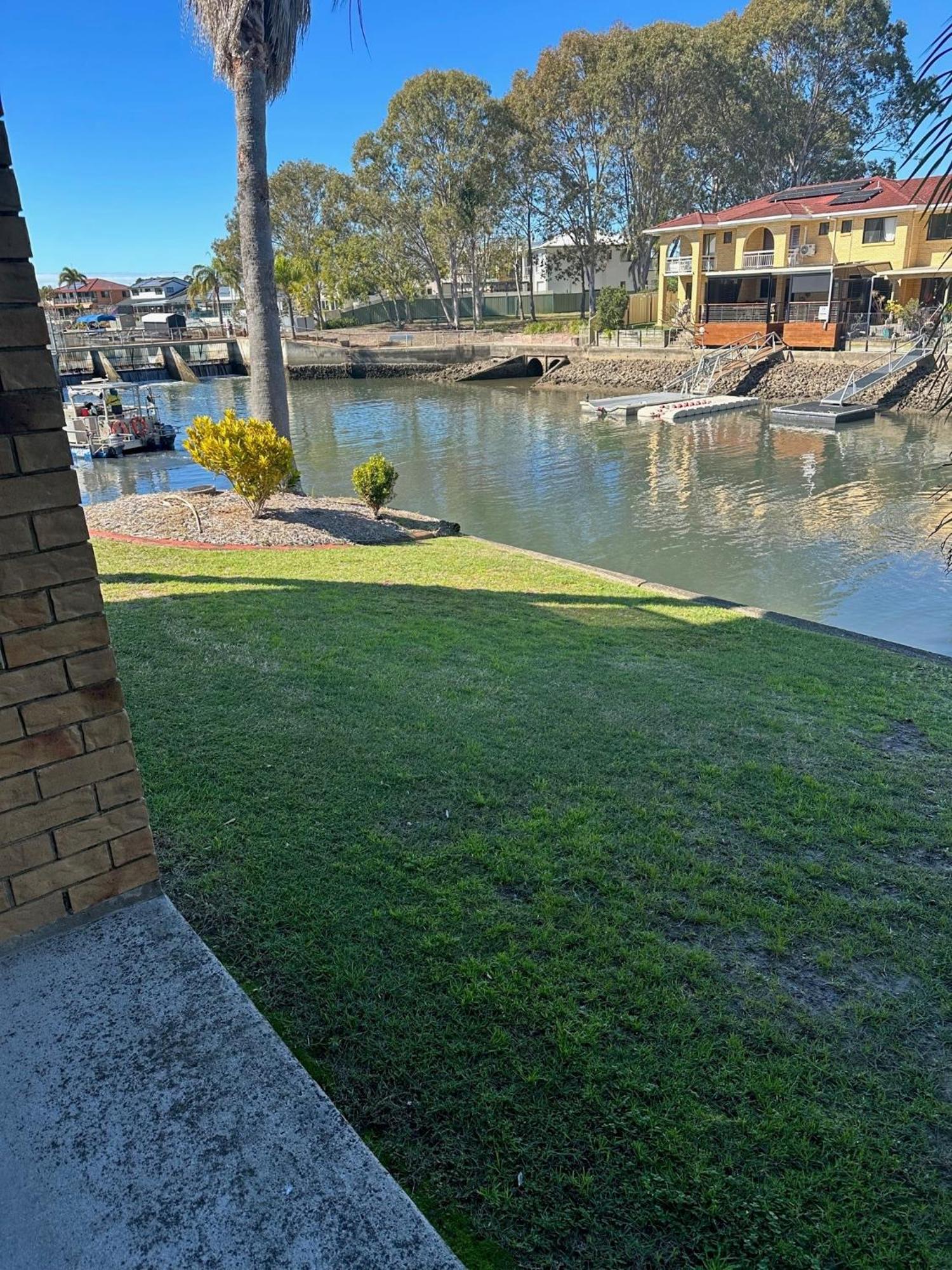 Bribie Waterways Motel Bongaree Eksteriør bilde
