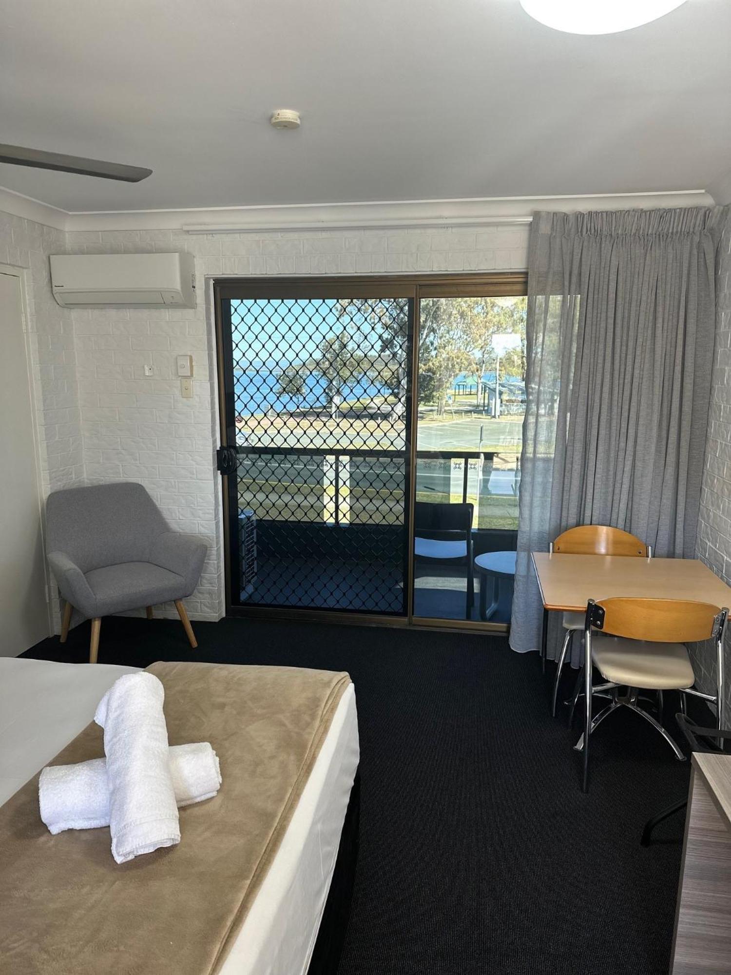 Bribie Waterways Motel Bongaree Eksteriør bilde