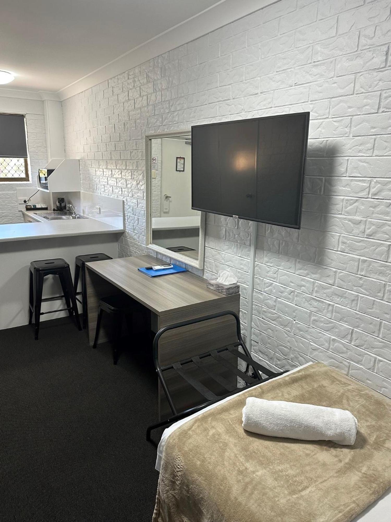 Bribie Waterways Motel Bongaree Eksteriør bilde