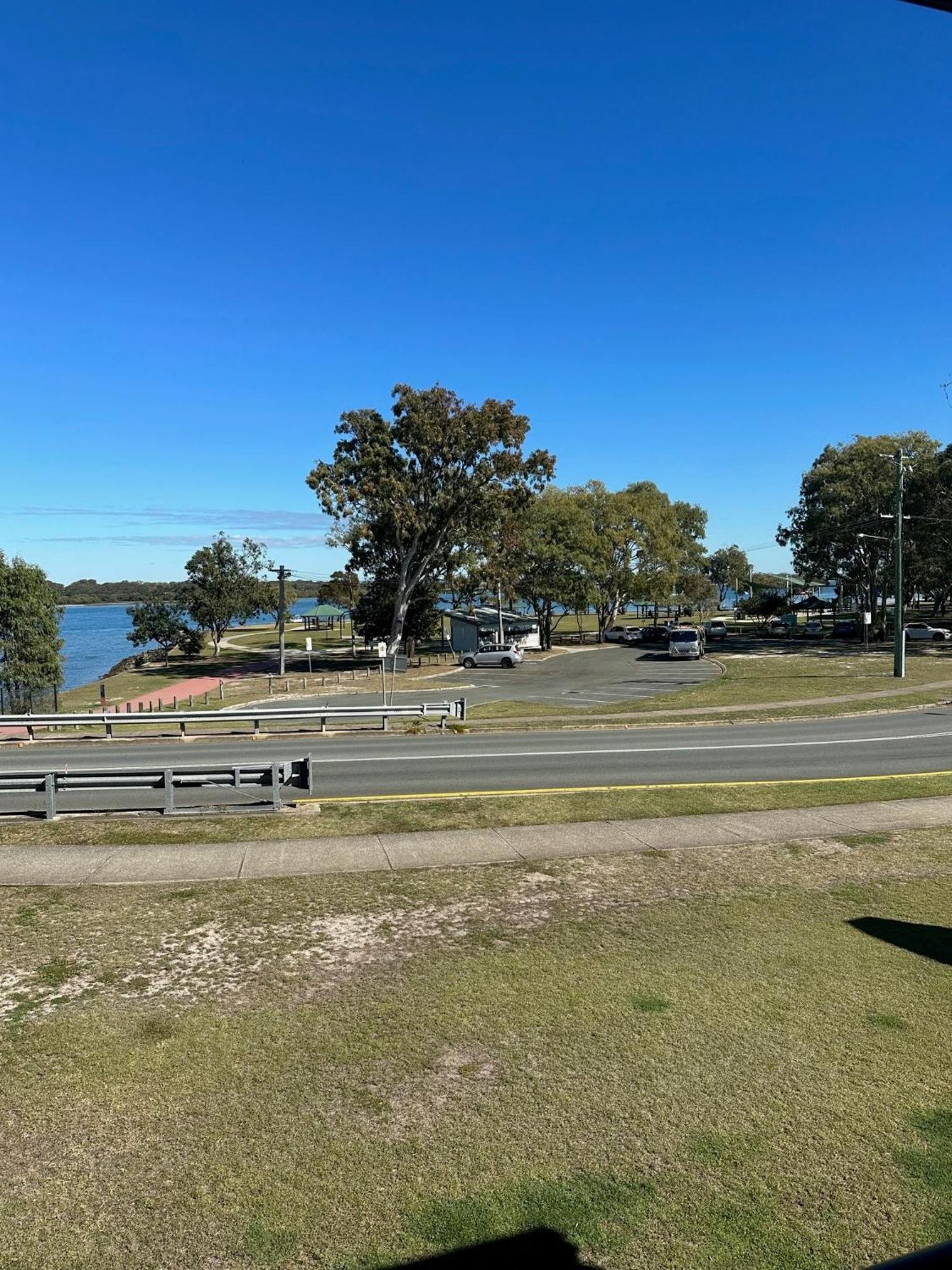Bribie Waterways Motel Bongaree Eksteriør bilde