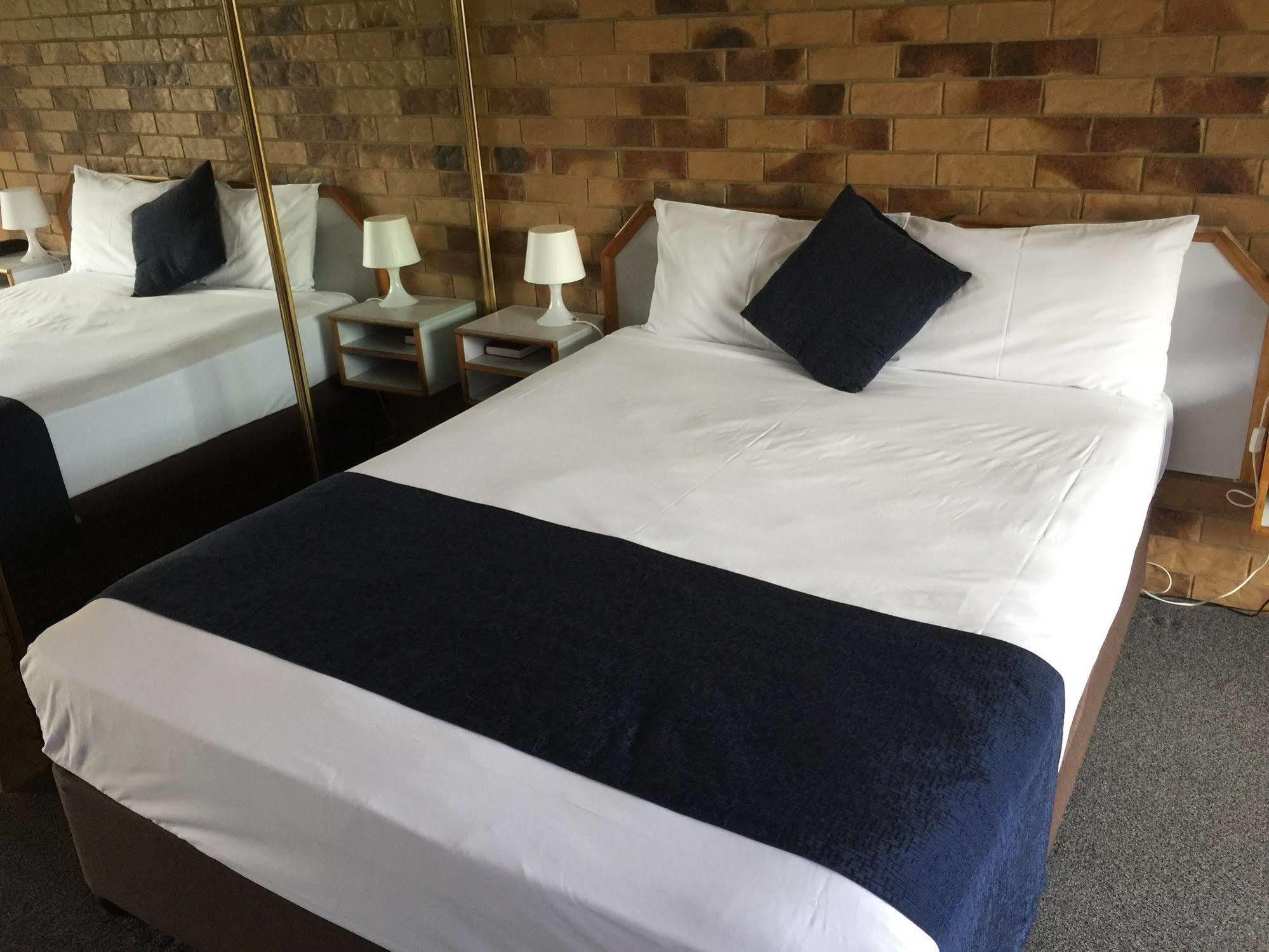 Bribie Waterways Motel Bongaree Eksteriør bilde