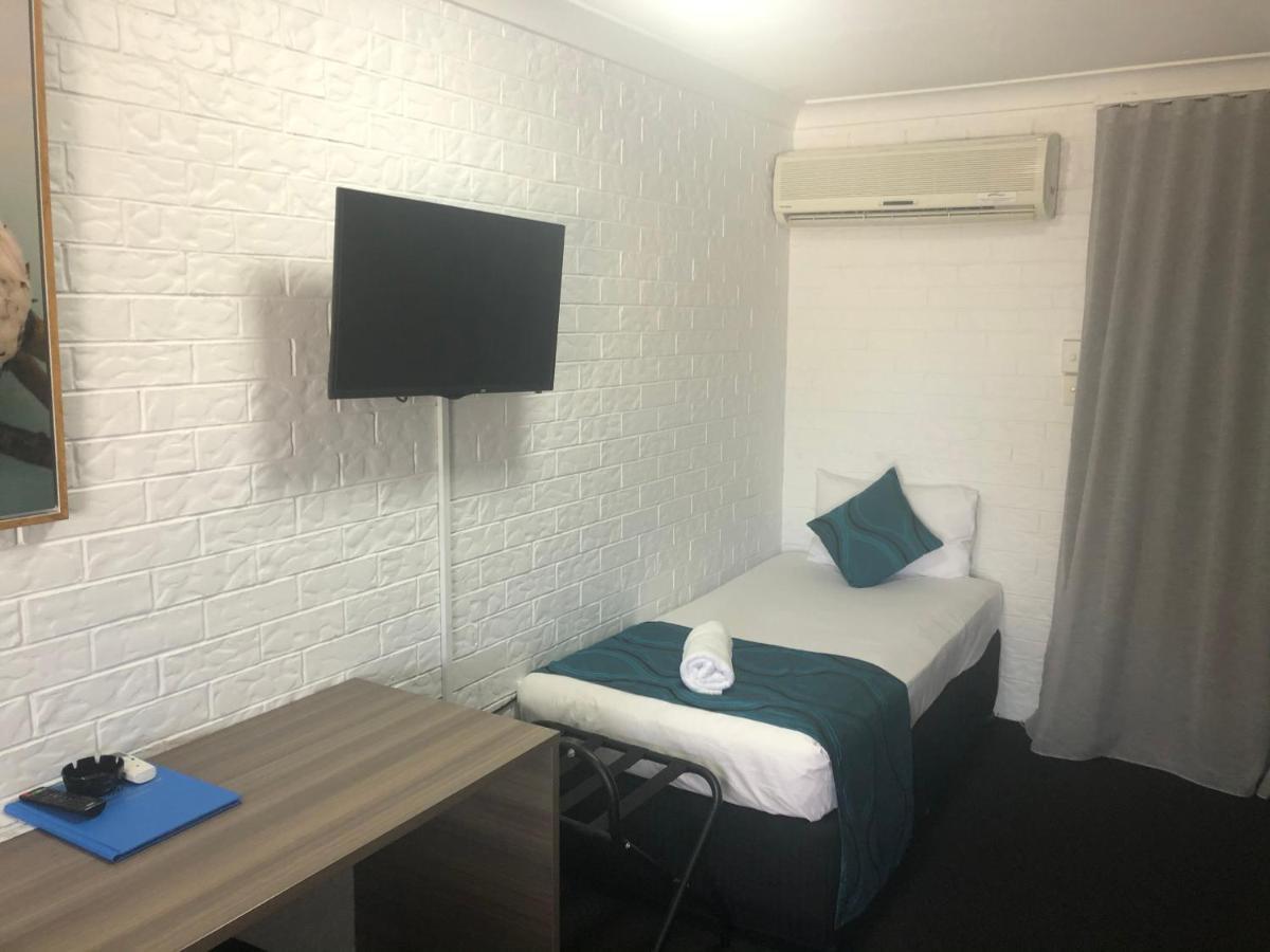 Bribie Waterways Motel Bongaree Eksteriør bilde